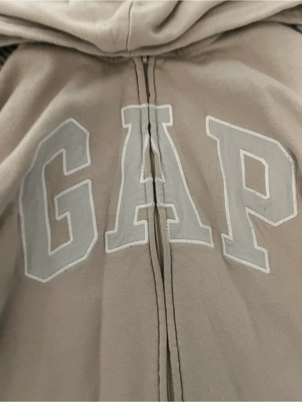 GAP classic zip